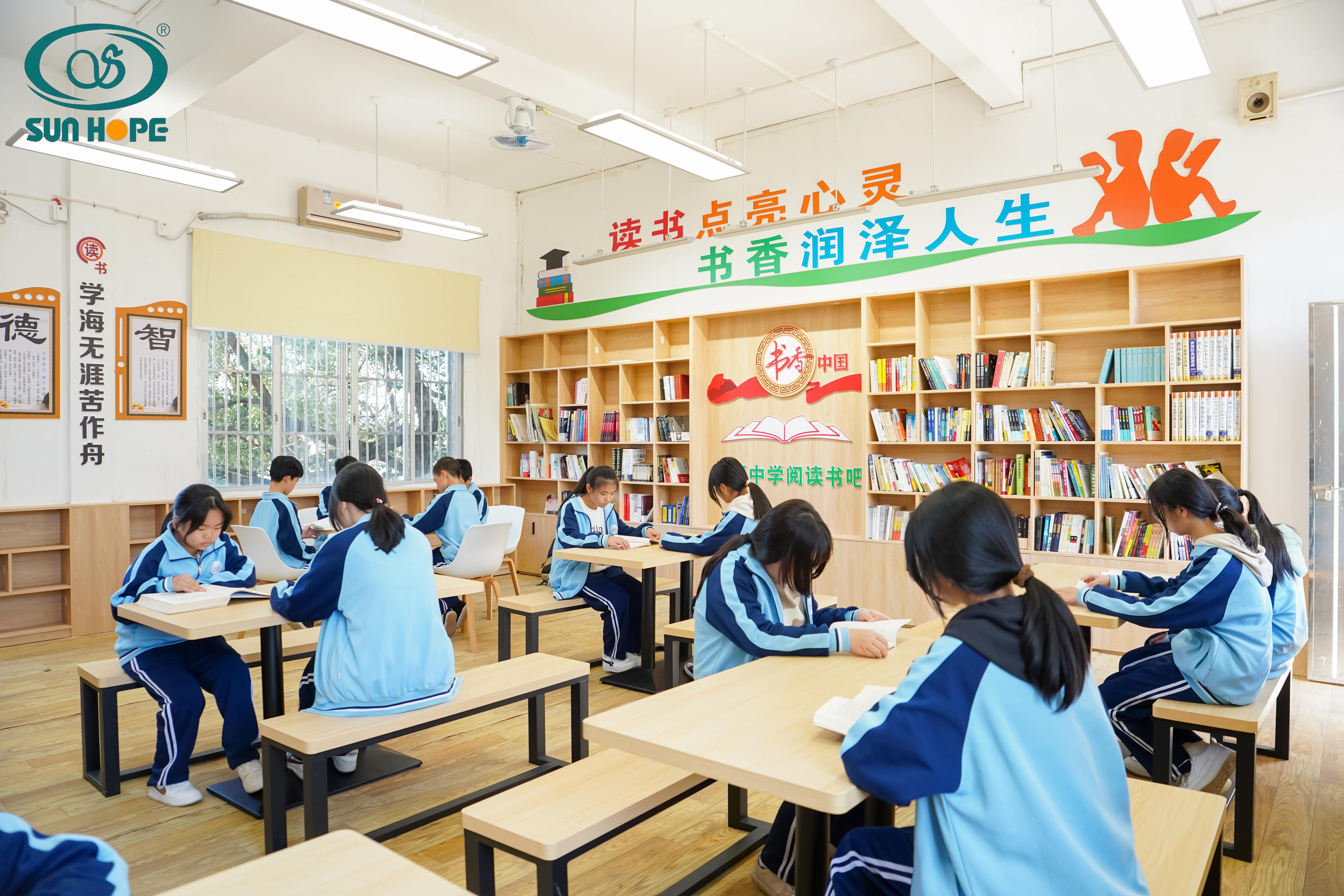 天津高校大学生记者走进开元(中国)公益小学开展“书香悦读,筑梦成长”活动 天津高校大学生记者走进开元(中国)公益小学开展“书香悦读,筑梦成长”活动